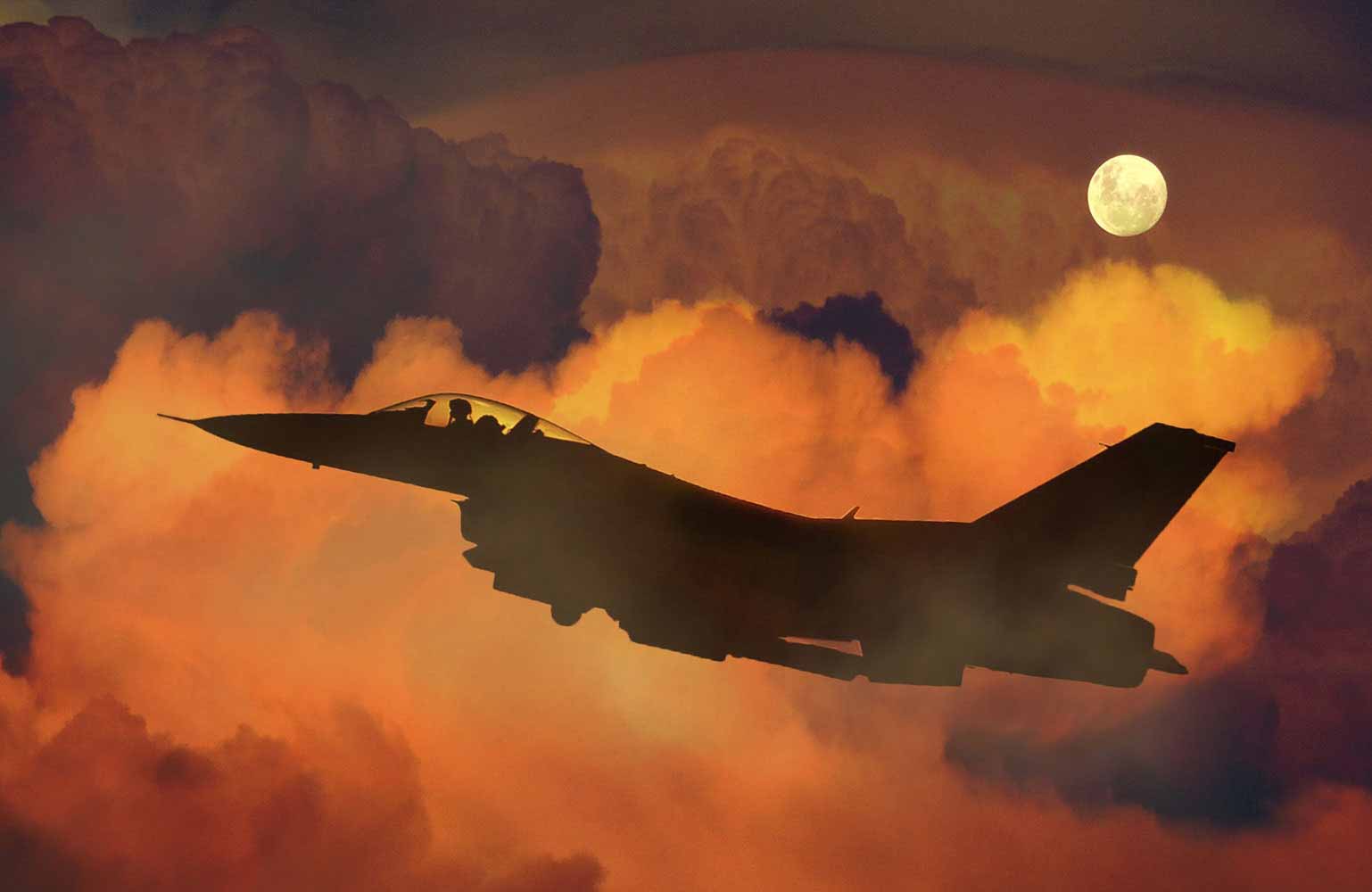 Jet fighter - On sunset